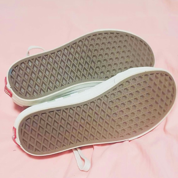 Vans Rose Checkered Sneakers - Picture 3 of 3